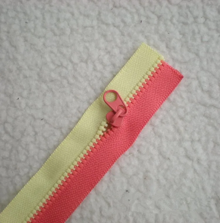 1893928717_598911211