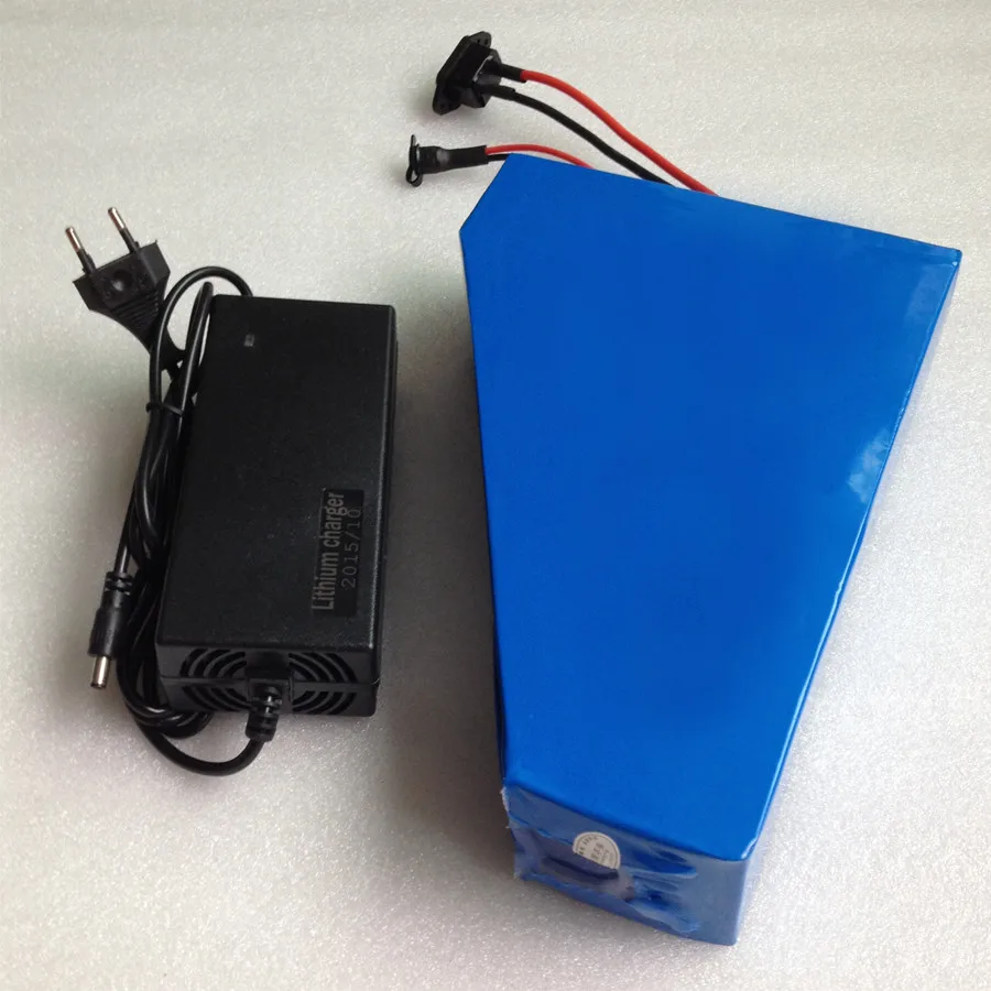 Top 1000W triangle battery 36v 24ah Electric Bike battery with PVC case 30A BMS,42V 2A charger Fast shipping 0