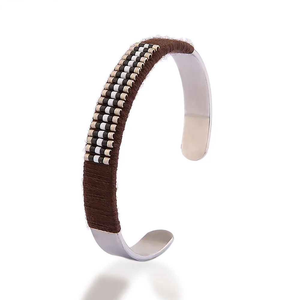 Weaving bracelet.