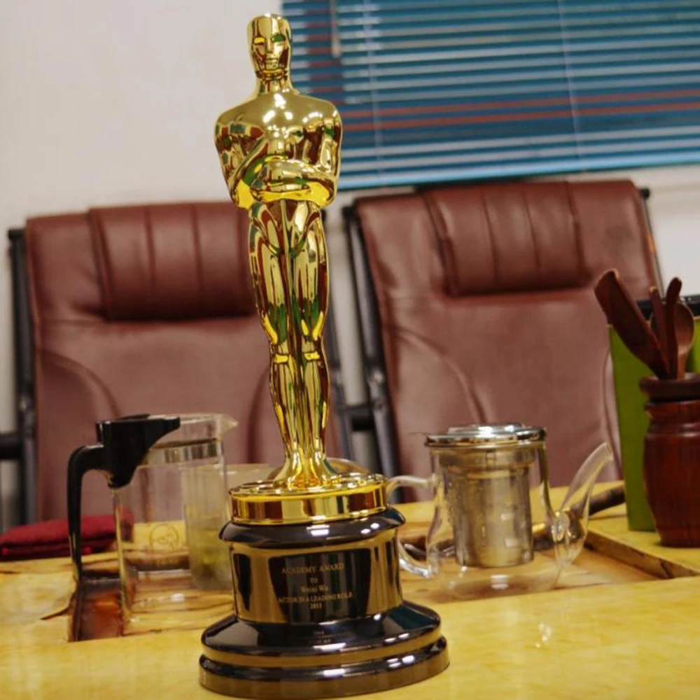 

hot sale 8.5lbs(official) Academy Oscar Awards , Zinc Alloy Oscar Awards Trophy 1:1 Gold plated Oscar Awards