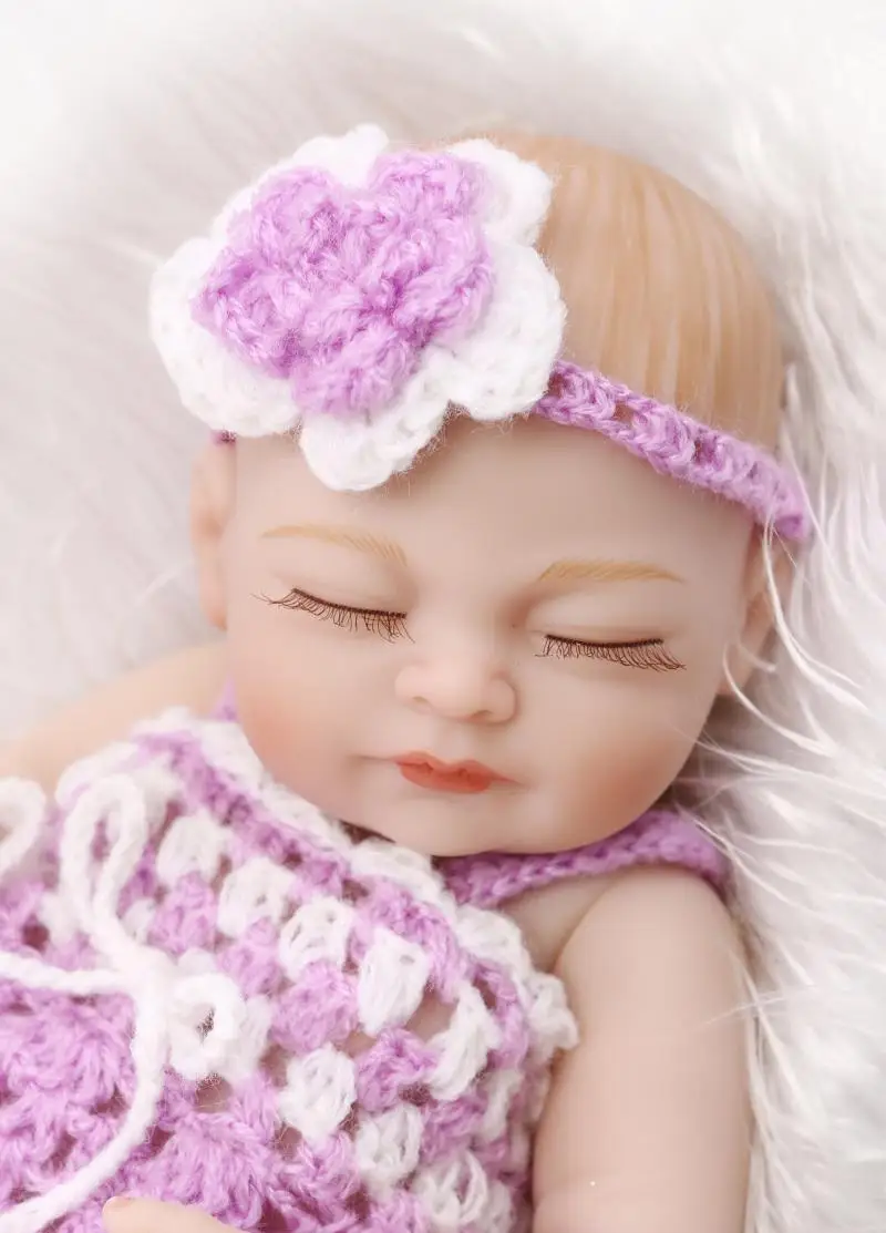 Мини Размер Reborn девушка куклы реалистичные спящего ребенка с платье полный Средства ухода за кожей силиконовые 10-дюймовый подарок для