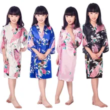Прекрасный атласные пижамы Детские/Детские пижамы свадебный цветок девочки платья высокое качество кимоно Халаты павлин ночной рубашке 2-14