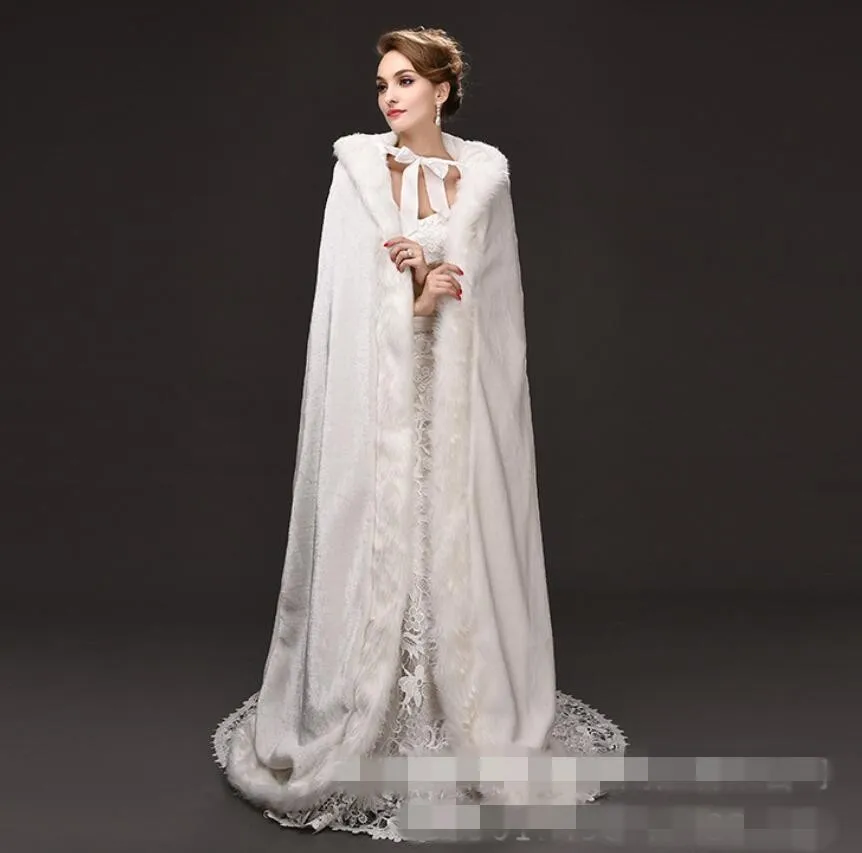Top Quality Winter Wedding Long Cloak Fur Hooded Capes With Faux Fur Edge Hooded Bridal Wedding Cloak White Bride Poncho Wraps - Цвет: white