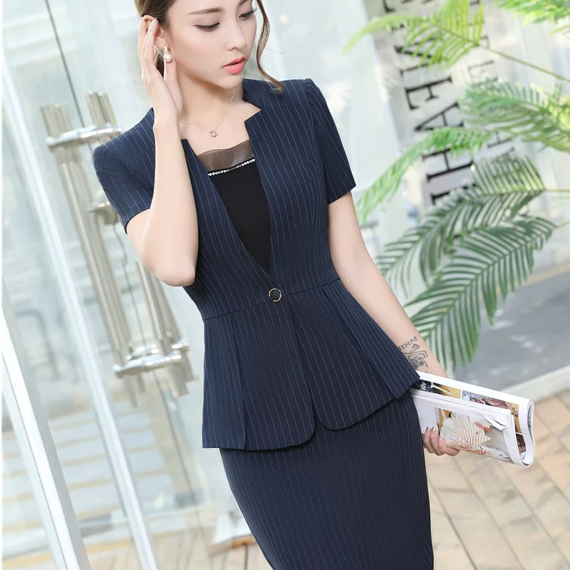 conjunto saia e blazer plus size