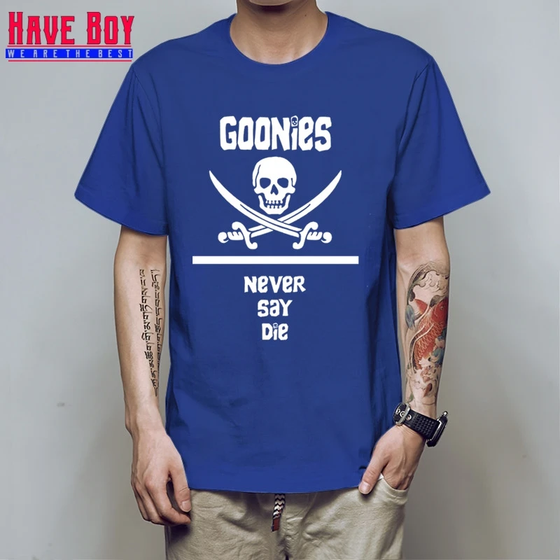 Бесплатная доставка футболка с вырезом лодочкой Goonies Never Say Die коротким рукавом