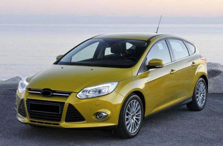 Накладки на двери и окна, накладки на пороги для Ford Focus Mk3 Hatchback 2012 2013