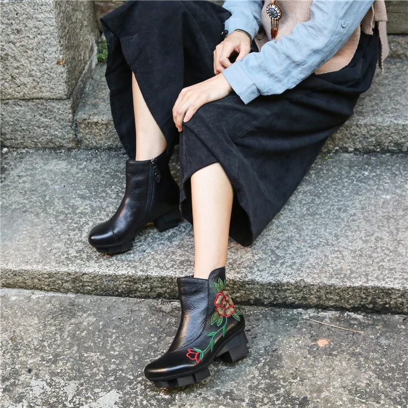 

Women Genuine Leather Ankle Boots 5 CM High Heels Women Martin Boots Leather Autumn Shoes 2018 Handmade Embroidery Boots Brand