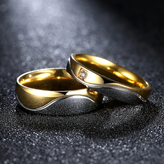 [تصویر:  Fashion-Gold-Color-Wedding-Pair-Rings-Se...40x640.jpg]