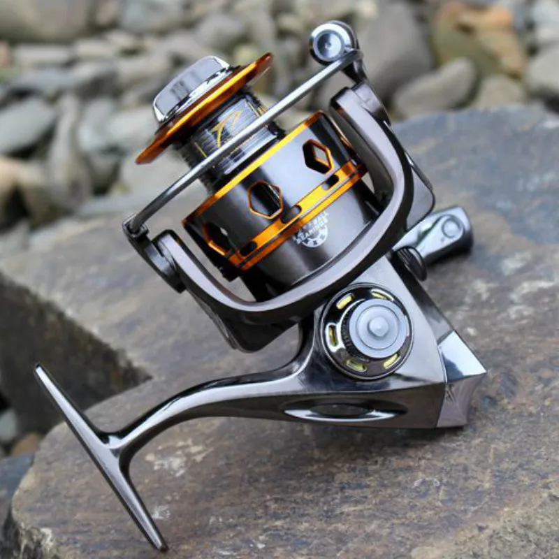 Giro de Pesca Voando para Fresco Marinha de Água Fiação de Pesca Carretel de Pesca para a Carpa 12 + 1bb Metal Reel Roda - Salgada Amg3000-6000 5.2: 1 4 Esporte e Lazer