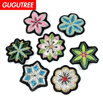 

GUGUTREE India silk flower patches beaded snowflower patches badges applique patches for clothing SK-123
