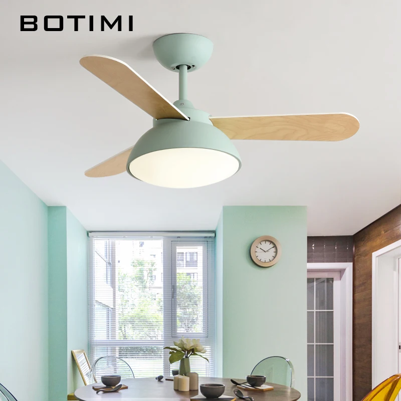 

BOTIMI Modern LED Ceiling Fan For Low Ceiling Reversel Function Ceiling fans with Lights Remote Contral Cooling Vantilator