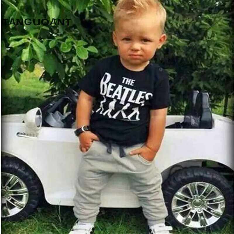 

TANGUOANT New 2018 Baby Boy clothes 2pcs Short Sleeve T-shirt Tops +Pants Outfit Clothing Set Suit with The band printed