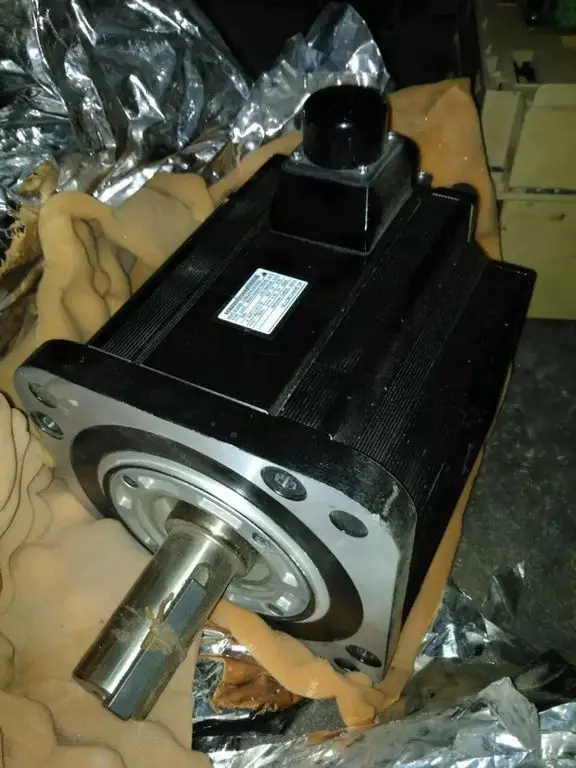 

SGMGH-30D2A6C Motor Used Good In Condition with 3 months warranty
