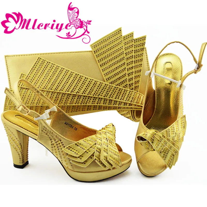 

Latest Design African Women Wedding Shoes and Bag Set Decorated with Appliques Shoes and Bag Set African Sets Block mm1084