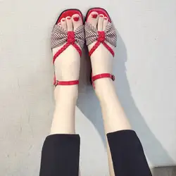 QIUBOSS женские босоножки Летняя обувь на плоской подошве красного цвета Гладиатор пляжные сандалии плоские повседневные босоножки модные