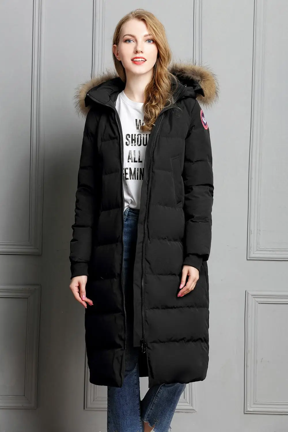 

2019 Winter European and American down jacket big hair collar extended over knee down jacket ladies thick large size couple coat