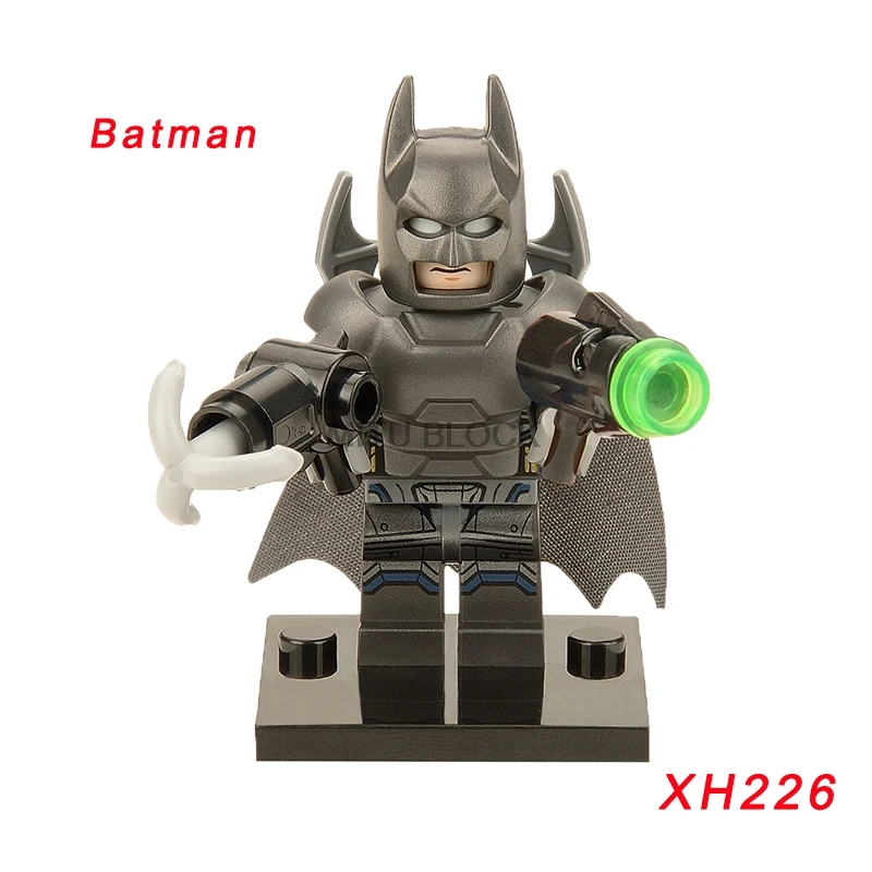 

Batman Bruce Wayne Joker Flash Iron Man Penguin Super Heroes Building Blocks Batman Harley Quinn Toy