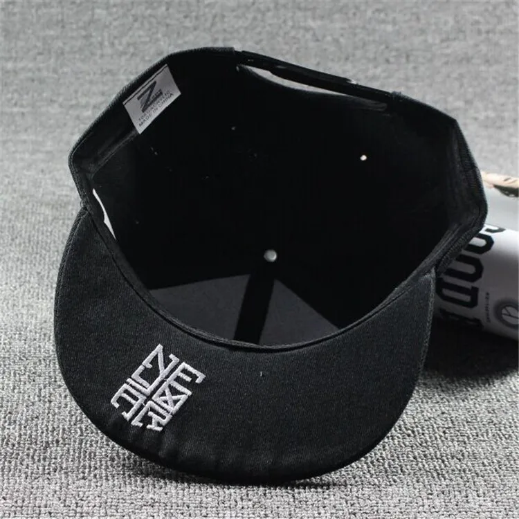 2793282060_1089435558