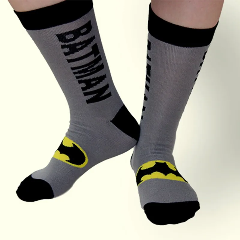 deadpool-captain-america-punisher-batman-superman-cotton-jacquard-mens-socks-avenger-union-knee-skateboard-socks-street (1)