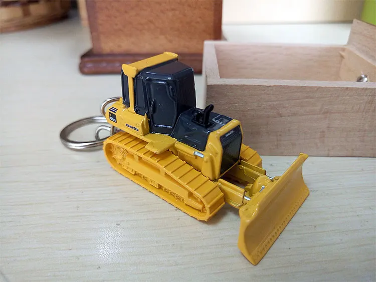 Бутиковая Игрушечная машина UH 1:128 Koma tsu D61E блистер (UH5524) из сплава игрушки для