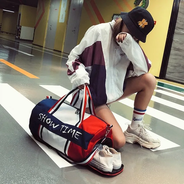 bag Dry and wet separation Fitness bag Cylinder waterproof Travel portable sports bag sport bolsa tassen tas gym bag