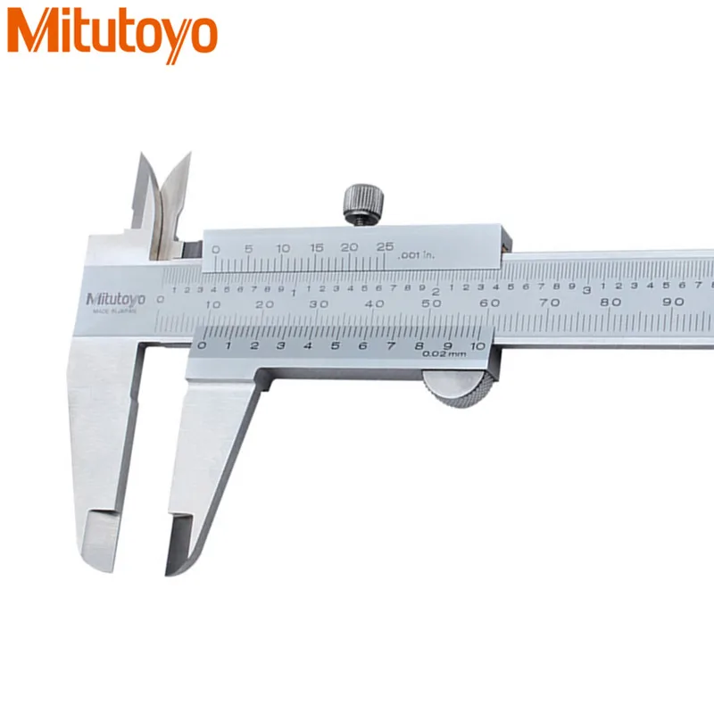Штангенциркуль Mitutoyo калибр 0 150/200/300 мм точность 1/1000 02 530 измерительные