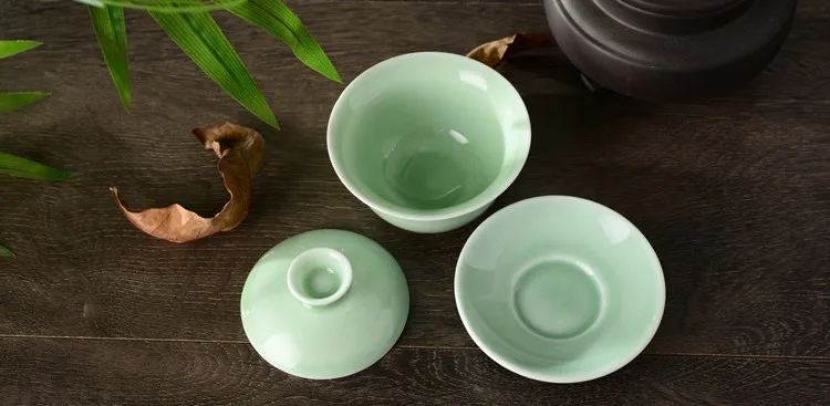 Celadon Gaiwan Teacup  High-quality Chinese traditional gai wan set, China Dehua Bone cup porcelain teacups tea sets kettle cups in light green