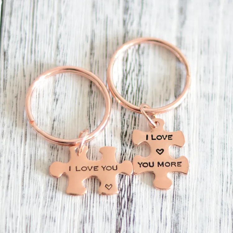 

2 Pcs/Set Puzzle Letter "I LOVE YOU" Couple Keychain Lovers BBF Key Chain Holder Love Heart Best Friends Gift Dropshipping