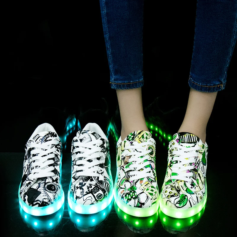 

2019 Women Shoes Woman Led Light Sneakers 35~44 Couple Sports Sneaker Tenis Feminino Shoe Girl Sport Chaussures Femme Flat X2