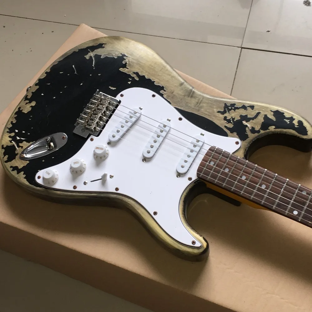 

High Quality The new handmade remains ST electric guitar,Do old electric guitar,Real photo