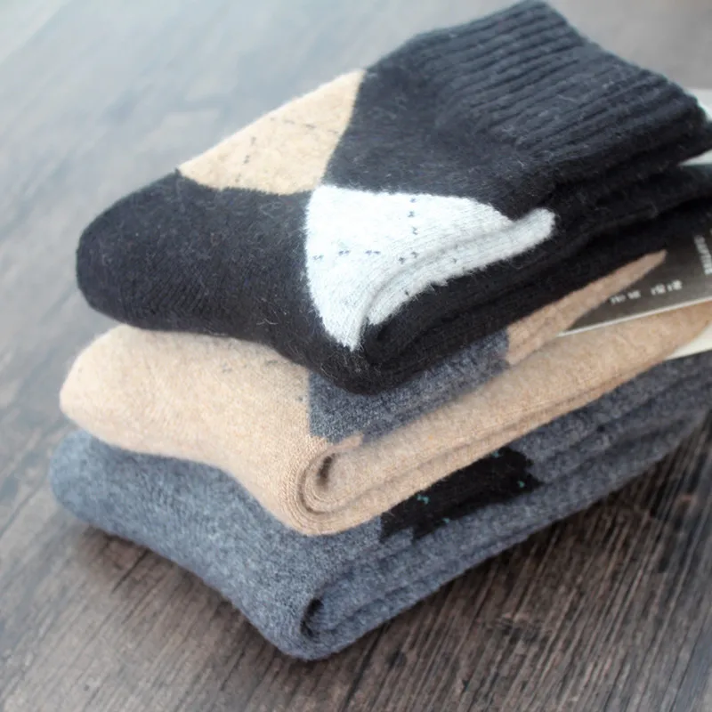 2541878143_1020841731