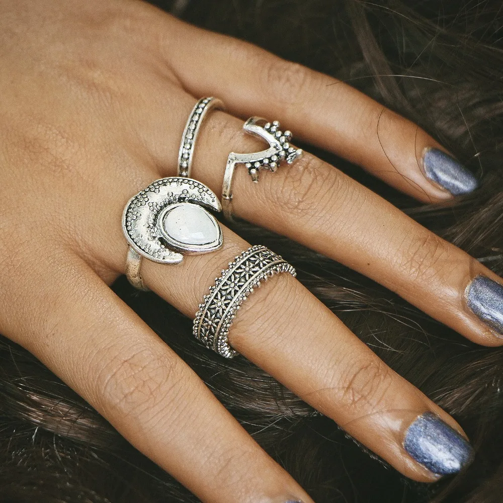 

4PCS/SET Vintage Carved Personality Exaggerated Opal Rings Set for Women Joint Knuckle Ring Fashion Party Jewelry YMCJR020