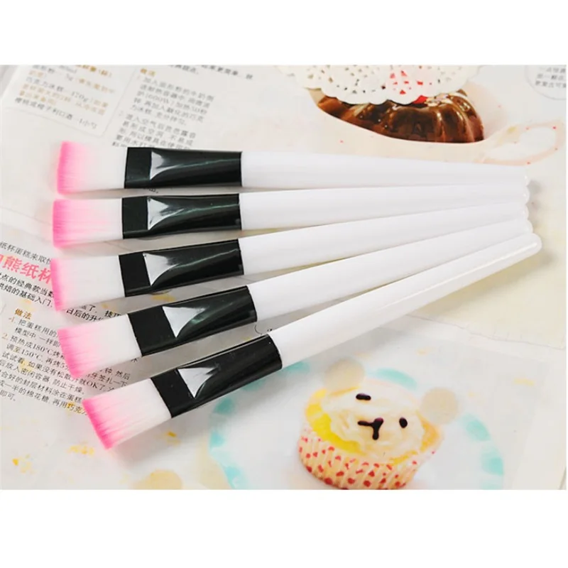 2pc Professional Mask brush Soft Nylon Makeup Brushes White Or Pink Plastic Handle Cosmetic Make up Tools Convenient and Clean