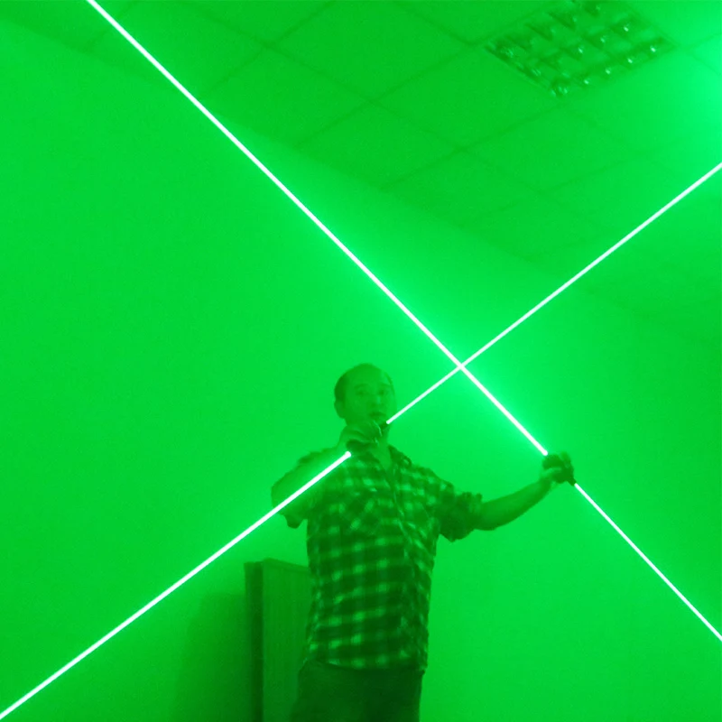 

Roughing beam double head laser lamp with rough beam Sword 532nm Portable laser dance props 50MW