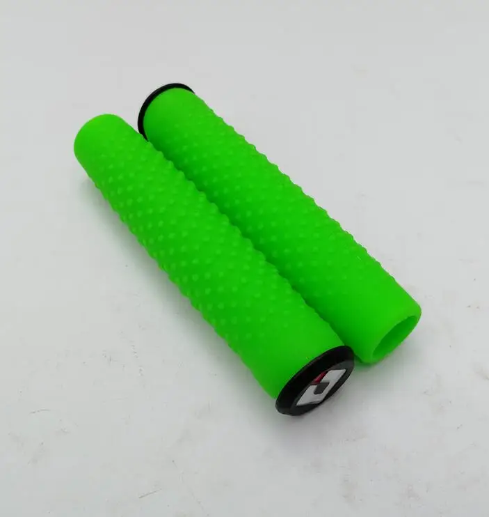 ODI MTB велосипедные ручки руль Анти-занос, удар-поглощающий мягкий горный велосипед силиконовые ручки - Цвет: green