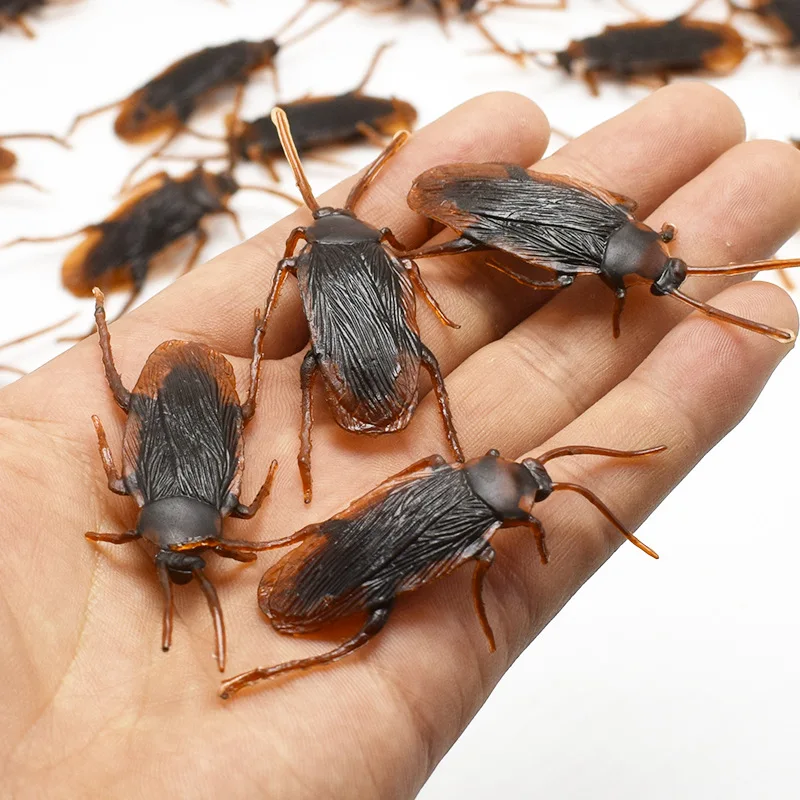 

10pcs Creative Novelty Funny Toy Simulation Plastic 7CM Cockroach Practical Jokes Toys For April Fools' Day Holloween