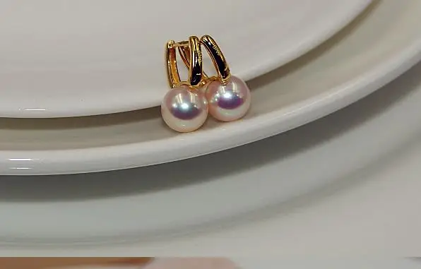 charmingAAA 8,5-9 мм натуральный Akoya белый круглый жемчуг earring18k