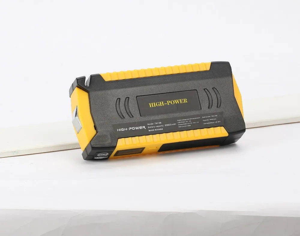 Новые мощности автомобиля скачок стартер с 4USB 2.0A Мощность банк 12V автомобиль Батарея усилитель Зарядное устройство компас и sos сигнал светодиодный светильник