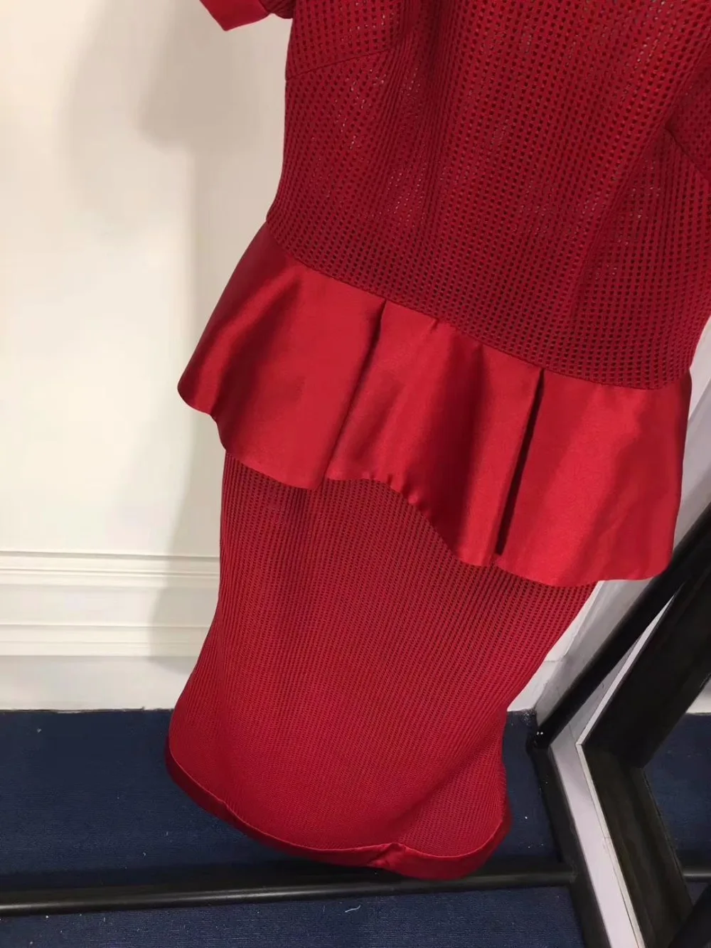 Тонкий vestidos de fiesta элегантное красное праздничное платье уникальный оборки на талии Сарафан женский летний модный черный летнее платье