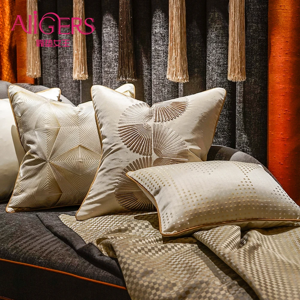 Avigers Роскошные домашние декоративные бежевые Чехлы для подушек с вышивкой, наволочки для подушек, квадратные индивидуальные 45x45 50x50