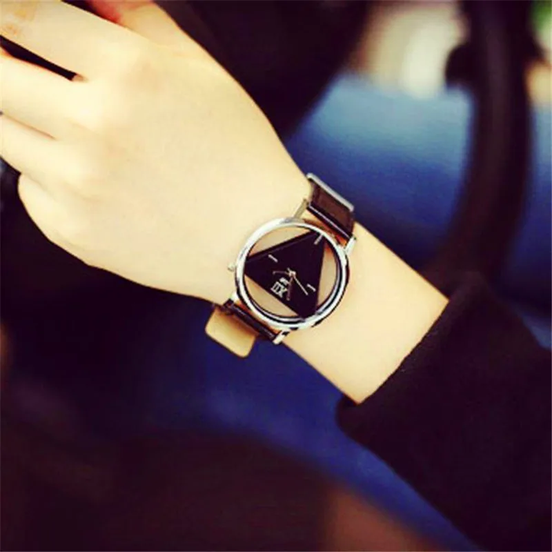 Woman Mens Retro Design Leather Band Analog Alloy Quartz Wrist Watch New Arrival Ladies Casual Bracelet Watch relojes mujer