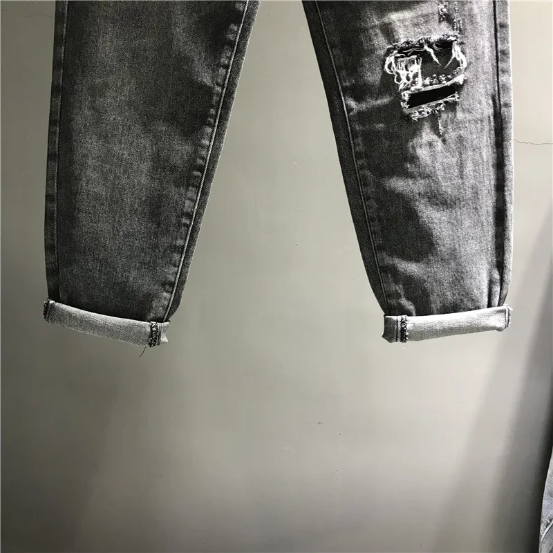 Модные рваные джинсы Для женщин Высокая Талия потертые джинсы из денима хлопок Новинка весны Уличная молнии брюки Рваные джинсы плюс Размеры K514