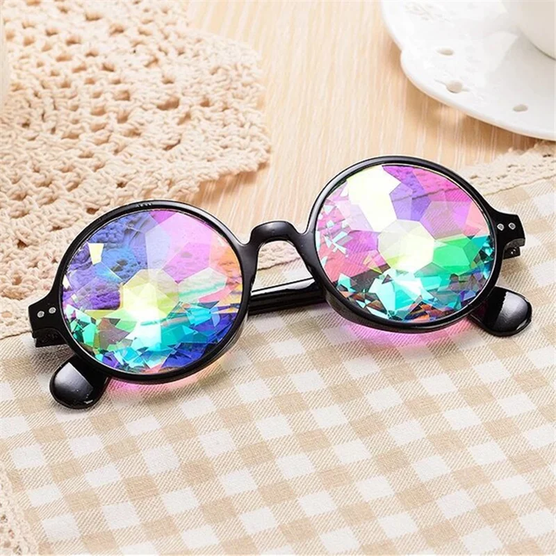 

Kaleidoscope Glasses Women Retro Rave Festival Round Sunglasses Men Nail Holographic Mosaic Prism Sun glasses Party Cosplay