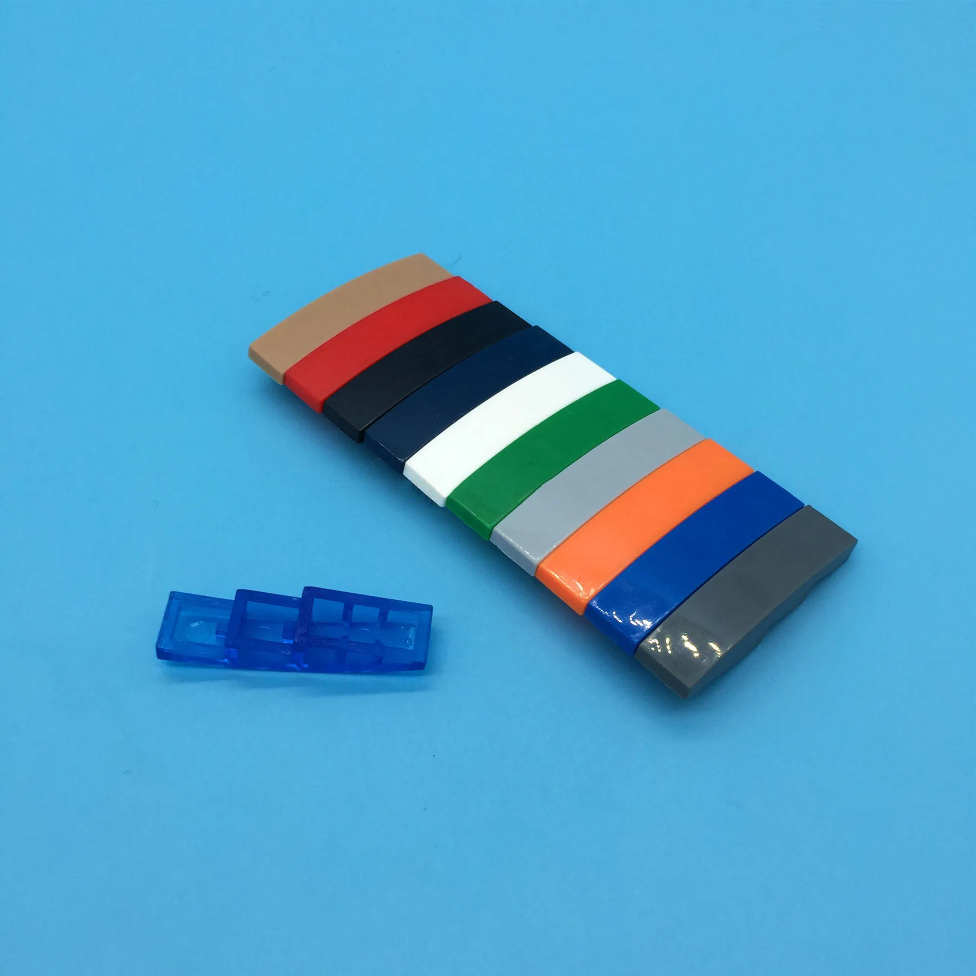 

30Pcs/Lot Technic Slope Curved 4 x 1 No Studs [Stud Holder with Asymmetric Ridges] Block Bricks DIY Toys Compatible with 61678