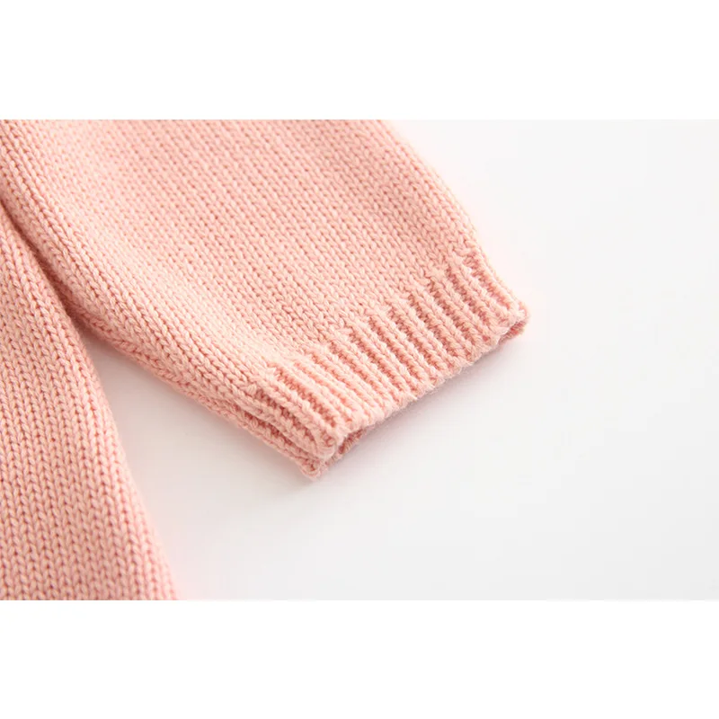 9981449909_783592059