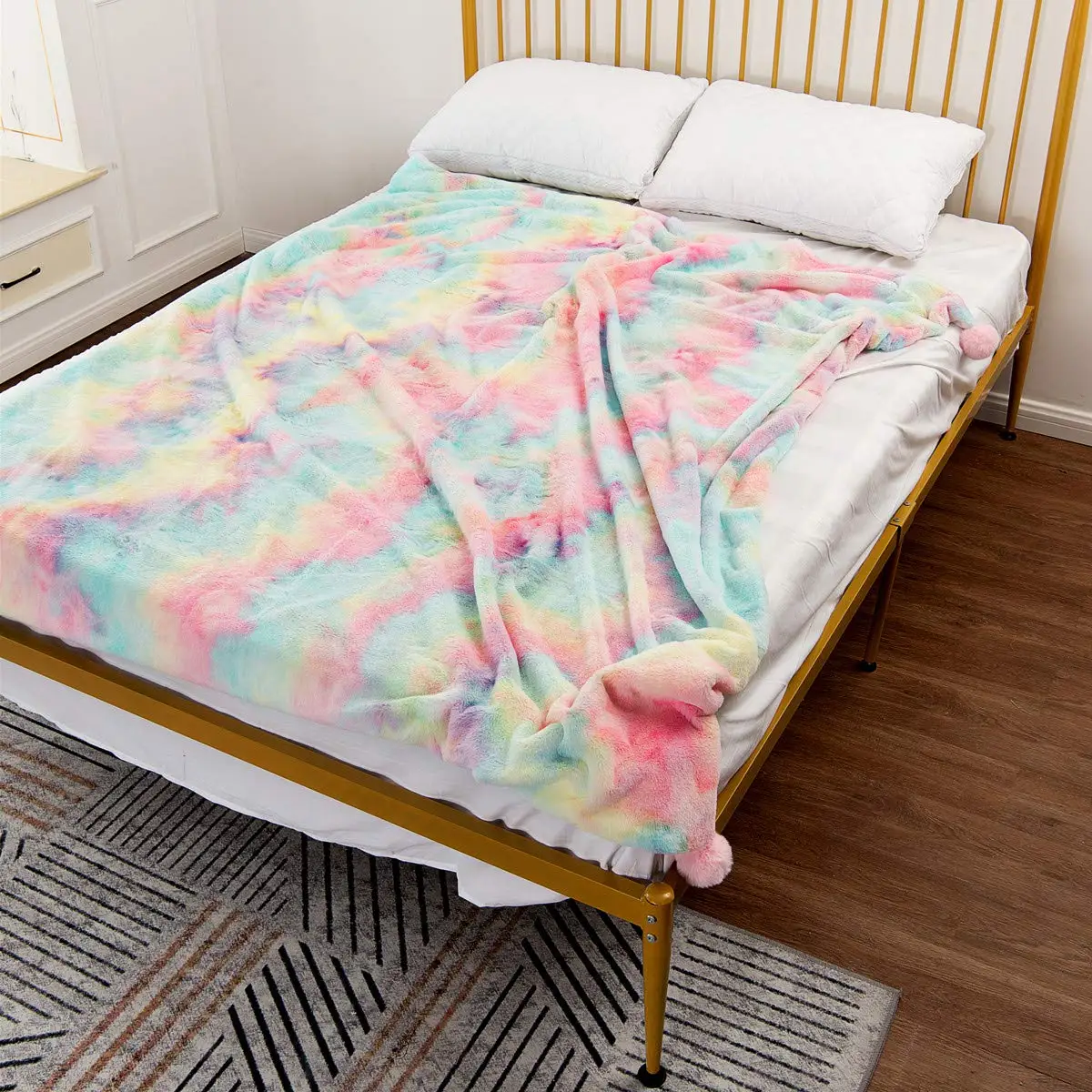 Супер мягкое разноцветное одеяло из искусственного кроличьего меха для девочек, подарочное уютное одеяло с помпонами