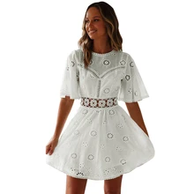 Сексуальное женское мини-платье с разрезом и вырезом на спине, с высокой талией, элегантное женское белое платье с бахромой и расклешенными рукавами, тонкое Элегантное летнее платье