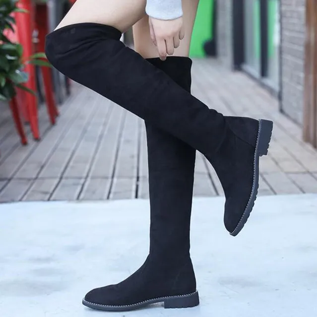 2016 Zapatos de Las Nuevas Mujeres Sobre La Rodilla de Alta Del Muslo Botas  Negras las mujeres de La Motocicleta Pisos Botas Largas Tacón Bajo Zapatos  de Cuero de Gamuza F011|shoe flower|women