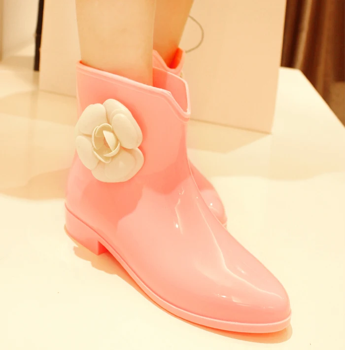 plus size rain boots