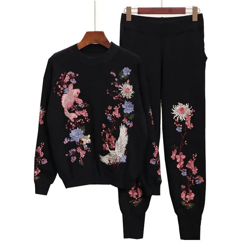 

High Quality Autumn Winter Season Women Two Piece Set Squid Embroidery Harajuku Costume Black White Two Sets Of England Style